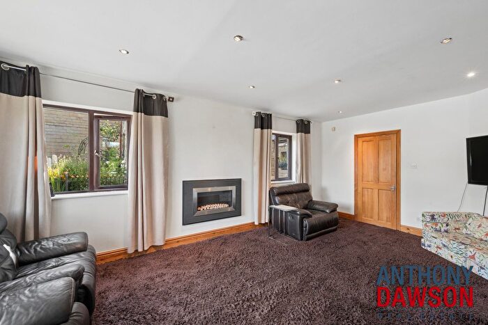 4 Bedroom Detached House For Sale In Lenches Road, Colne, BB8