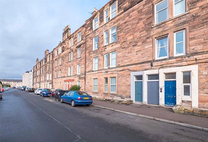 1 Bedroom Flat To Rent In Moat Terrace, Edinburgh, EH14