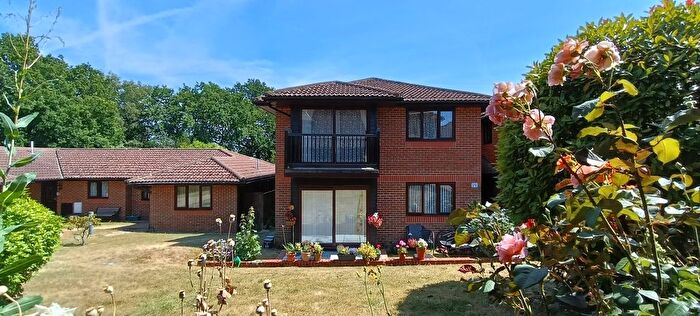 1 Bedroom Flat For Sale In Bricksbury Hill, Farnham, GU9