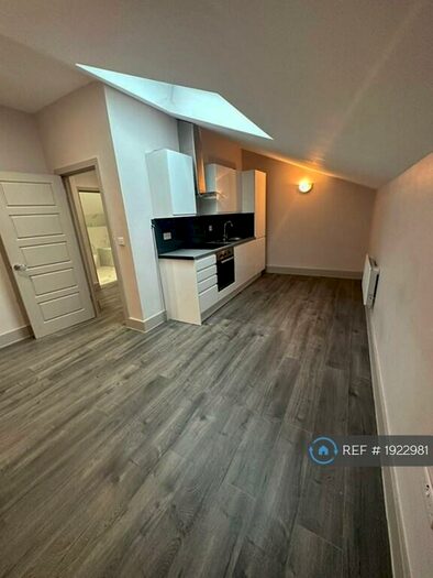 1 Bedroom Flat To Rent In Cube House, Stoke Mandeville, Aylesbury, HP22