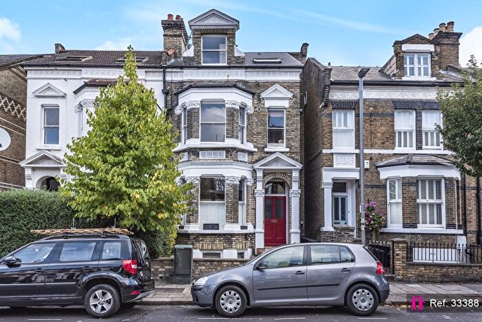 2 Bedroom Flat For Sale In Santos Road, London, SW18