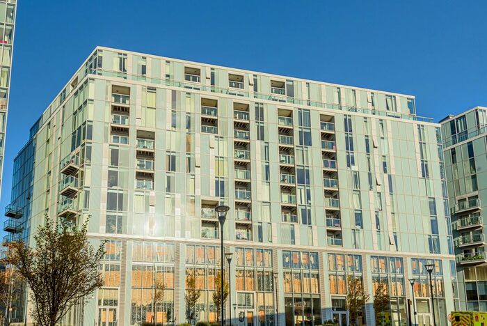 2 Bedroom Flat To Rent In Dancers Way, London, SE8