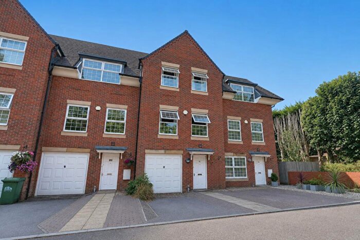 4 Bedroom Town House For Sale In Bassett, Southampton, SO16