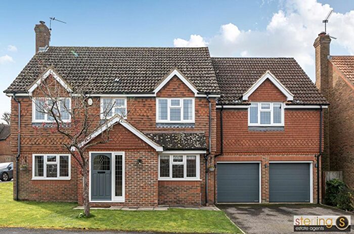 5 Bedroom Detached House For Sale In Bishops Field, Aston Clinton, HP22