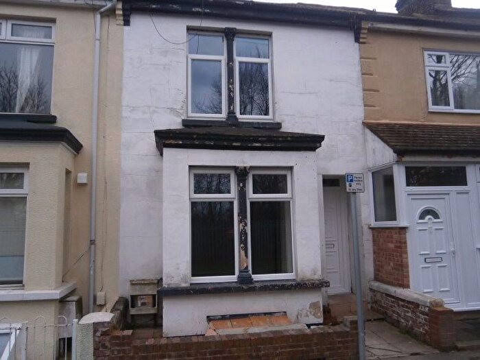 3 Bedroom Terraced House To Rent In Rosebery Road, Gillingham, ME7