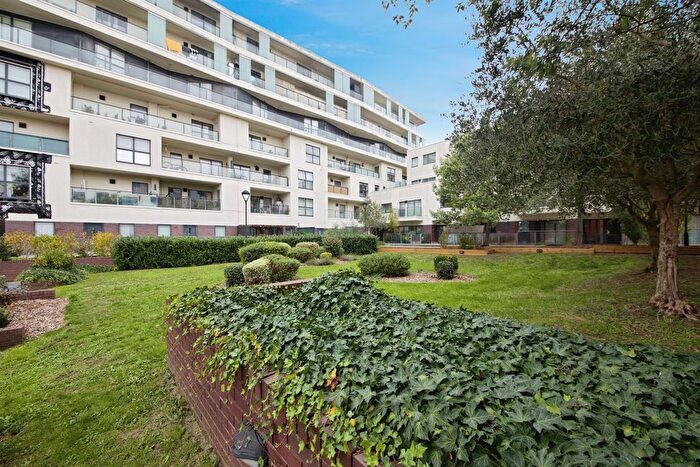 3 Bedroom Flat For Sale In Amias Drive, Edgware, HA8