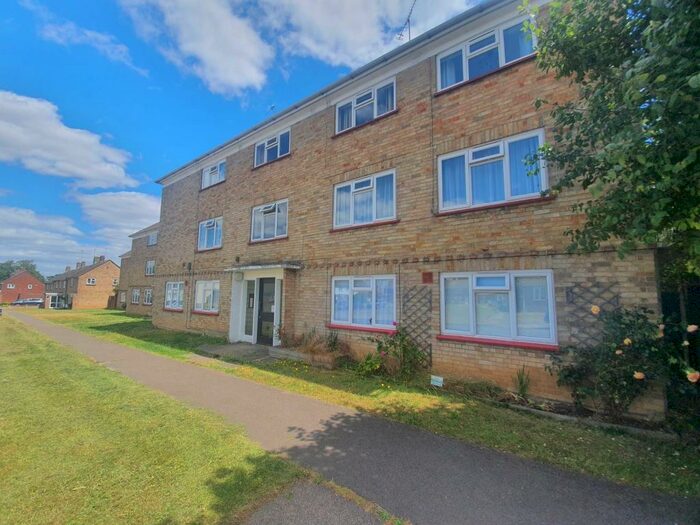 3 Bedroom Flat To Rent In Elizabeth Avenue, Witham, CM8
