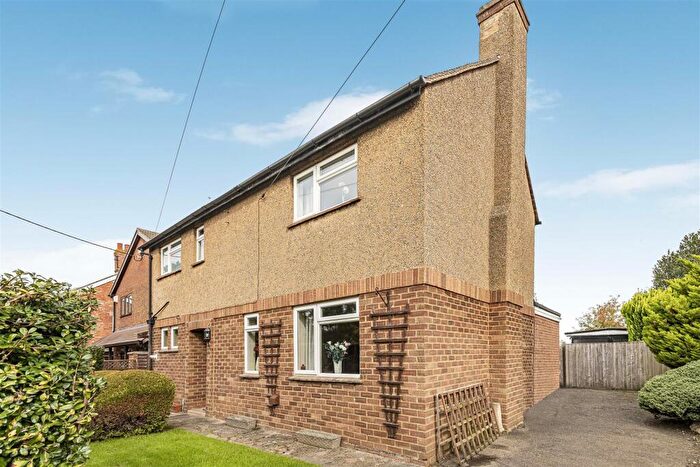 3 Bedroom Detached House For Sale In Croft Way, Weedon, Northampton, NN7