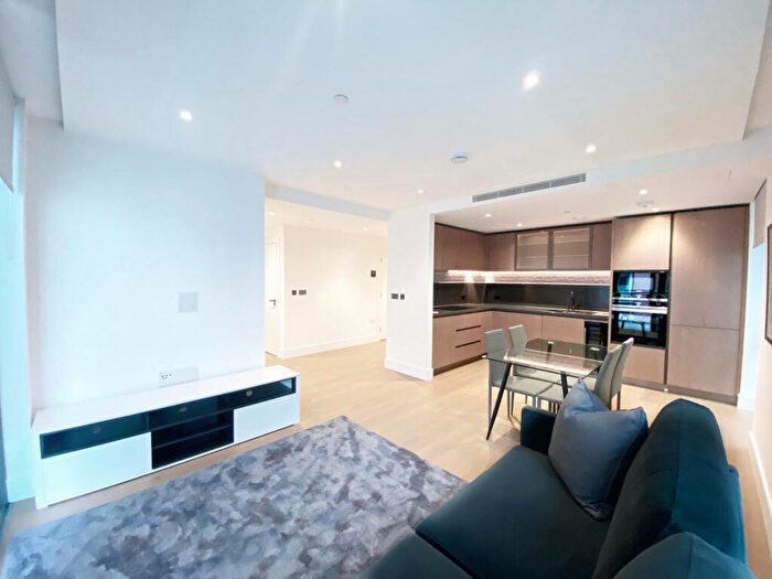2 Bedroom Apartment To Rent In Prince Of Wales Drive, London, SW11
