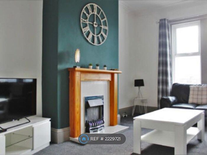 4 Bedroom Flat To Rent In Brighton Rd, Gateshead, NE8