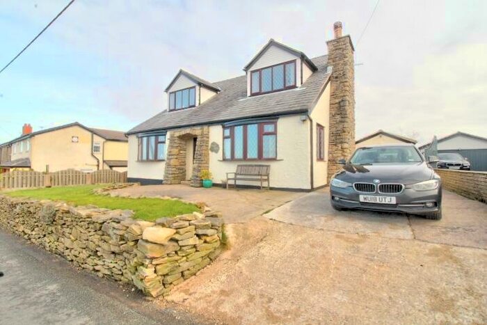 5 Bedroom Detached House For Sale In Tockholes Road, Darwen, BB3