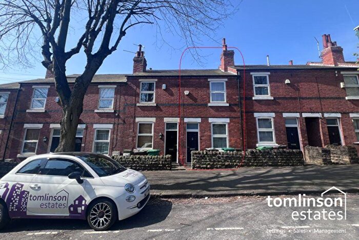 2 Bedroom Terraced House For Sale In Allington Avenue, Nottingham, NG7