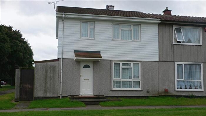 3 Bedroom Semi Detached House To Rent In Scarborough Way, Canley, Coventry, West Midlands, CV4