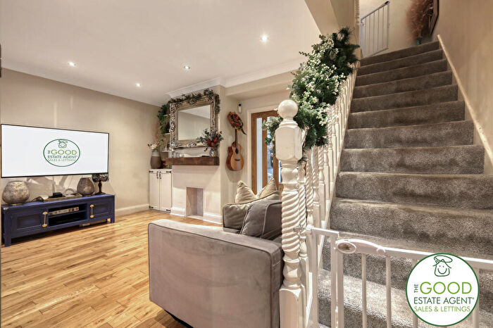 3 Bedroom Terraced House For Sale In Rochford Green, Loughton, IG10