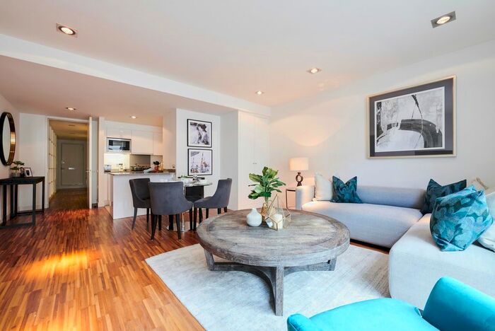 2 Bedroom Flat To Rent In Old Church St, Chelsea, London, SW3