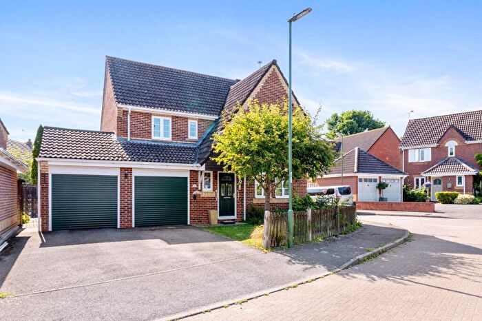 4 Bedroom Detached House For Sale In Linfield Copse, Thakeham, RH20