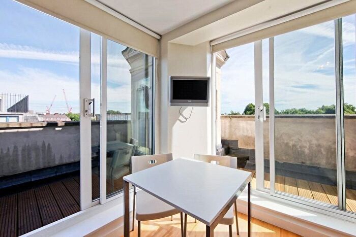 Apartment To Rent In Greenland Street, London, NW1