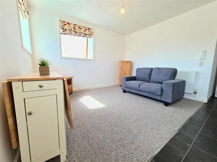 2 Bedroom Flat To Rent In Coppers Court, Ferrars Road, Huntingdon, PE29