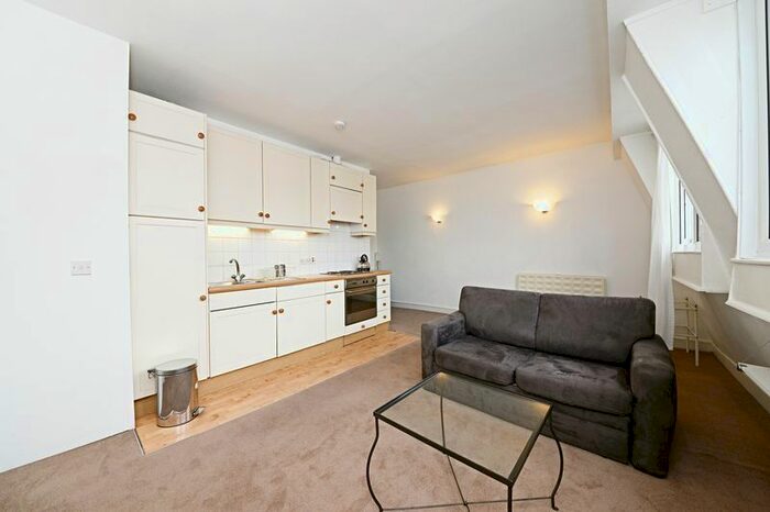 1 Bedroom Flat To Rent In Endell Street, Covent Garden, London, WC2H