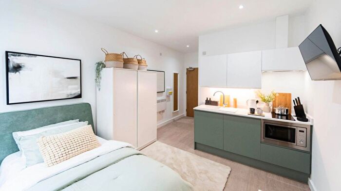 Studio To Rent In Boothen Road, Stoke-On-Trent, ST4