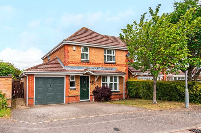4 Bedroom Detached House For Sale In Leary Crescent, Newport Pagnell, Buckinghamshire, MK16