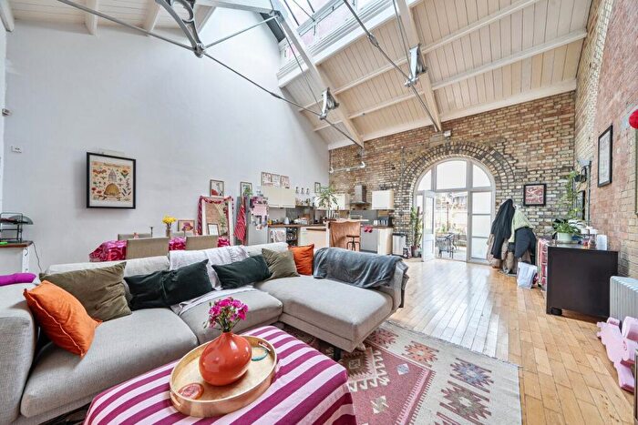 3 Bedroom Duplex For Sale In Renforth Street, Surrey Quays, London, SE16