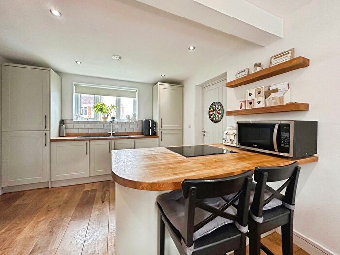 2 Bedroom Semi-Detached House For Sale In Crossland Crescent, Wolverhampton, WV6