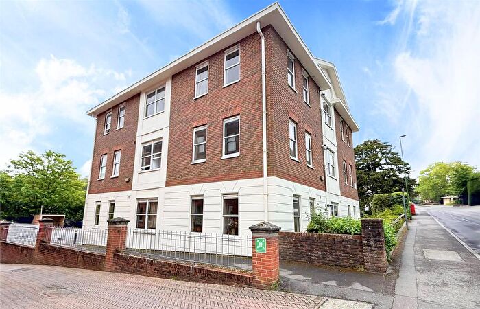 2 Bedroom Flat To Rent In Heath Square, Boltro Road, RH16