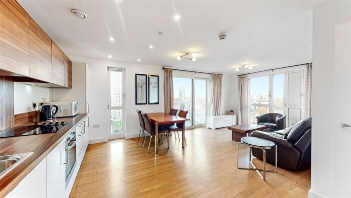 3 Bedroom Flat To Rent In Marner Point, London, E3