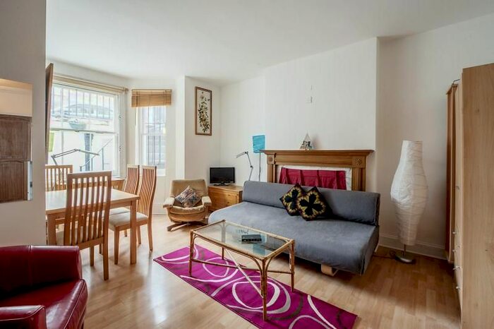 1 Bedroom Flat To Rent In Elvaston Place, South Kensington, London, SW7