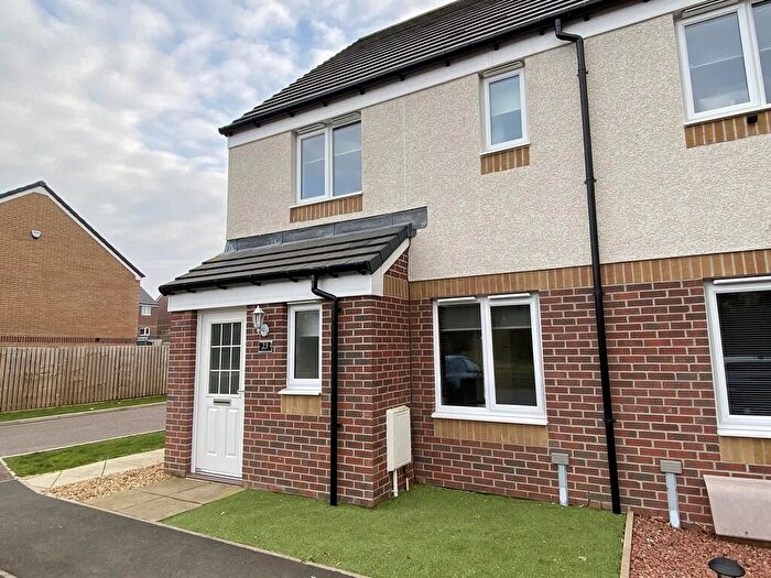 3 Bedroom End Of Terrace House To Rent In Ormonde Wynd, Larkhall, ML9