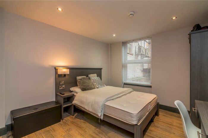 6 Bedroom Apartment To Rent In Hoods Hideout, Hounds Gate, Nottingham, Nottingham, NG1