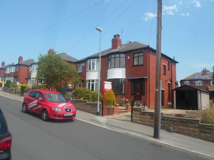 3 Bedroom Semi-Detached House To Rent In Montagu Gardens, Leeds, LS8