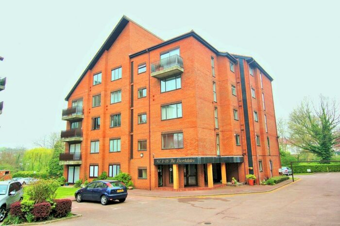 2 Bedroom Flat To Rent In The Brookdales, Bridge Lane, Golders Green, NW11