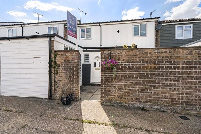 4 Bedroom House For Sale In Johnson Road, Lane End, HP14