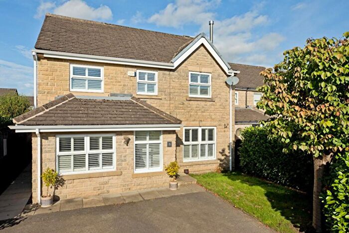 4 Bedroom Detached House For Sale In Greenholme Close, Burley In Wharfedale, LS29