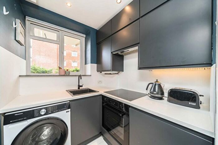 1 Bedroom Flat To Rent In York Road, Wandsworth, SW11