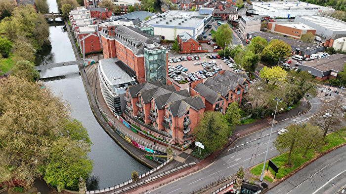 2 Bedroom Flat For Sale In The Waterfront, Duns Lane, Leicester, Leicestershire, LE3