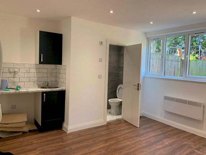 Studio To Rent In Cortis Road, London, SW15