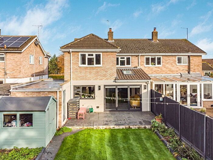 4 Bedroom Semi-Detached House For Sale In Trinity Close, Haslingfield, Cambridge, CB23