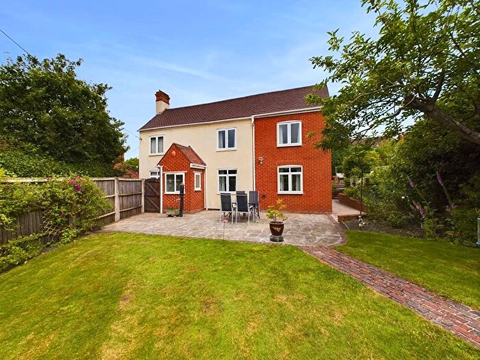 4 Bedroom Detached House For Sale In Cornmeadow Green, Worcester, Worcestershire, WR3