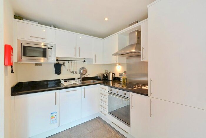 1 Bedroom Flat To Rent In Long Lane, Borough, SE1