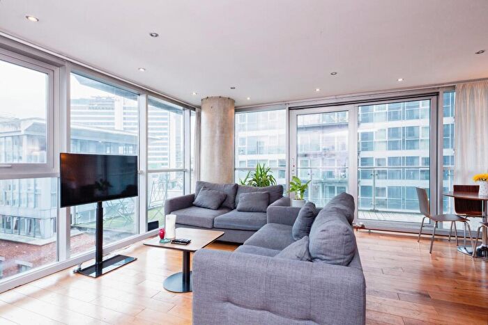 2 Bedroom Apartment For Sale In Clowes Street, Salford, M3