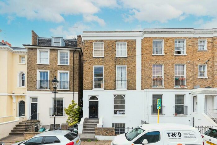 2 Bedroom Flat To Rent In Barnsbury Terrace, London, N1