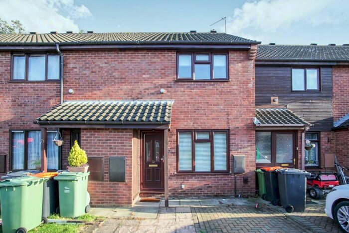 3 Bedroom House To Rent In Wyngates, Leighton Buzzard, LU7