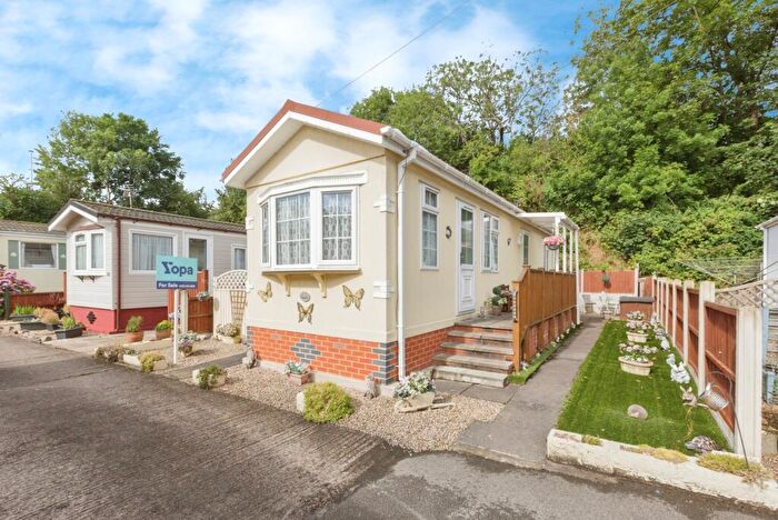 2 Bedroom Detached House For Sale In Barkby Thorpe Lane, Thurmaston, Leicester, Leicestershire, LE4