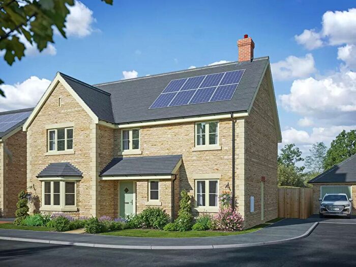 4 Bedroom Detached House For Sale In Great Somerford, Wiltshire, SN15