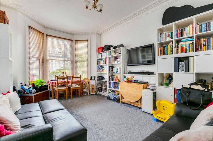 1 Bedroom Flat To Rent In Glazbury Road, London, W14