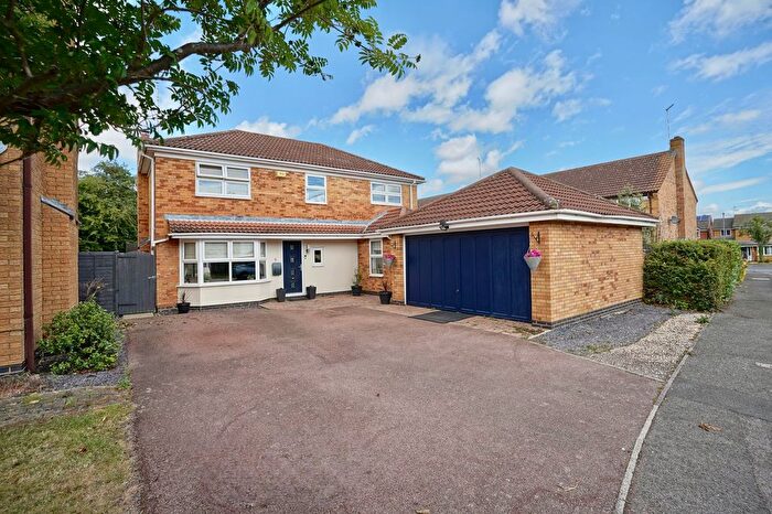 4 Bedroom Detached House For Sale In Ennerdale Close, Stukeley Meadows, Huntingdon, PE29