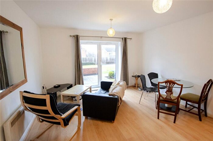 2 Bedroom Apartment To Rent In Heeley Road, Birmingham, West Midlands, B29